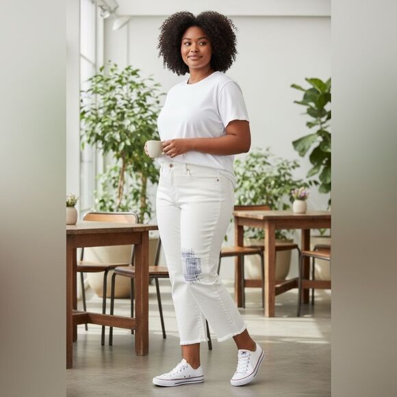 EUC Universal Threads Women’s White High Rise Jeans Blue Embroidery- Size 8 - Picture 1 of 8